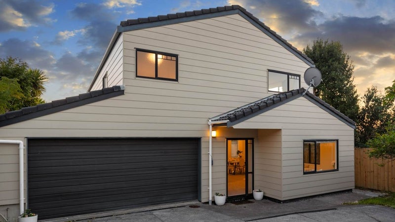 17C Fraser Road, Narrow Neck, Auckland - Carousel 1