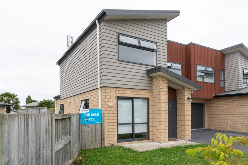 1/1 Epping Place, Dinsdale, Hamilton - Carousel 2