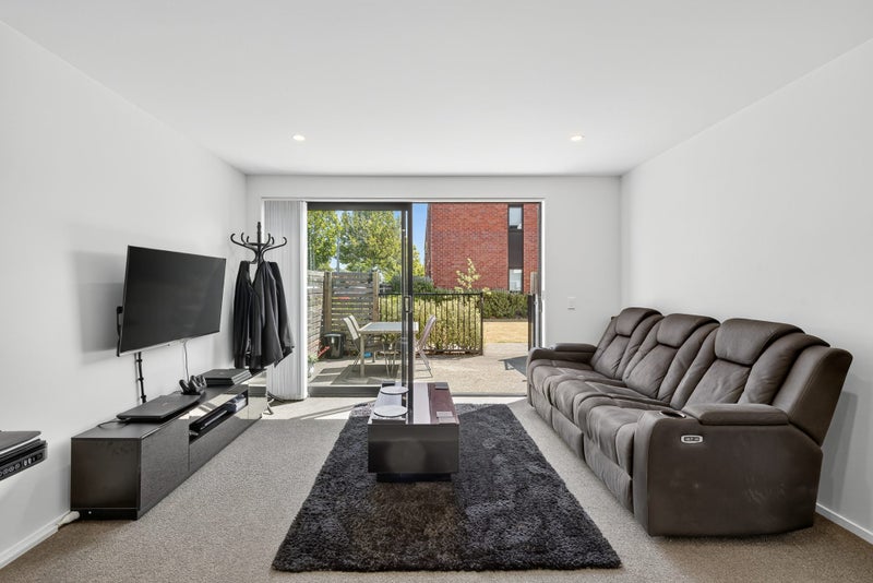 17/17 Warwick Street, Richmond, Christchurch - Carousel 2