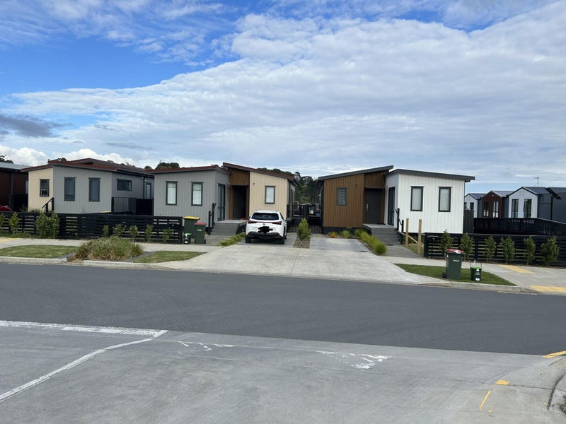 19 Pukanui Avenue, Totara Park, Auckland - Carousel 12