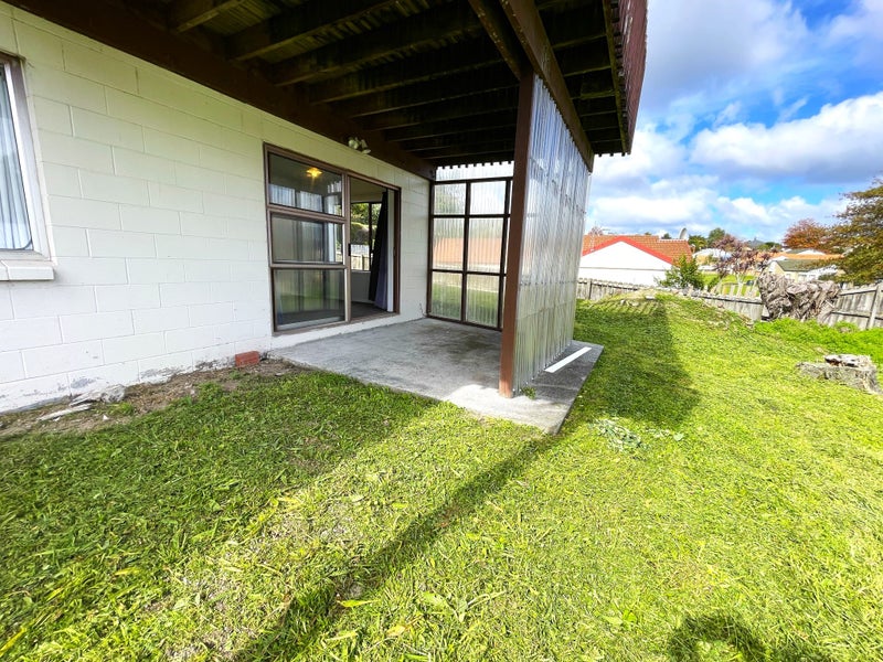 97A View Road, Sunnyvale, Auckland - Carousel 13
