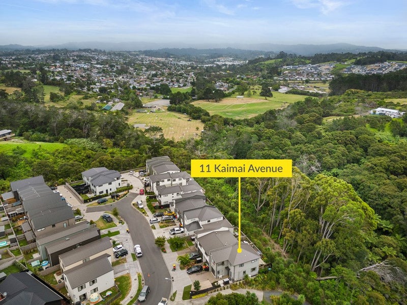 11 Kaimai Avenue, Massey, Auckland - Carousel 1