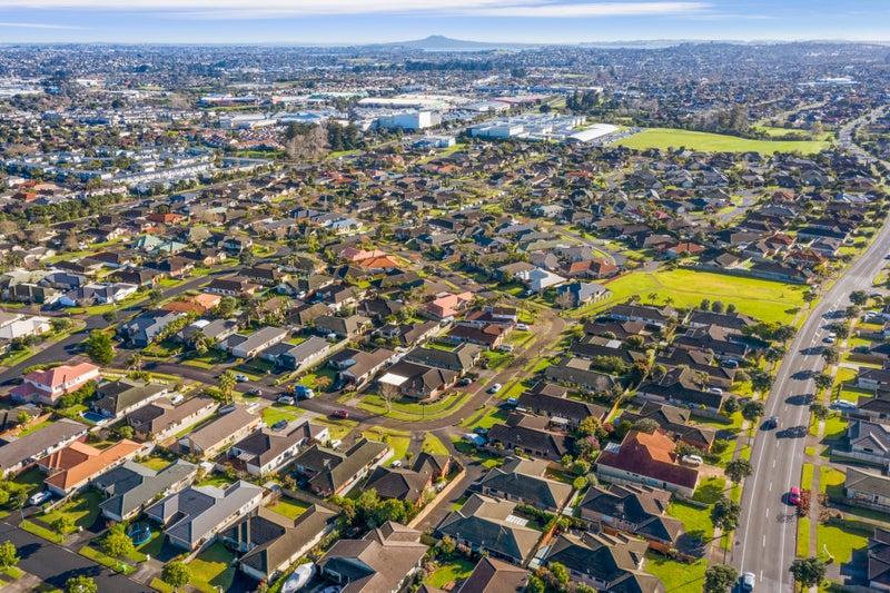 36 Newinn Crescent, East Tāmaki Heights, Auckland - Carousel 21