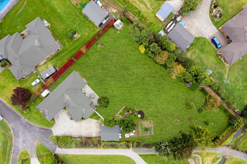22 Jenny Lane, Waiuku, Waiuku - Carousel 1