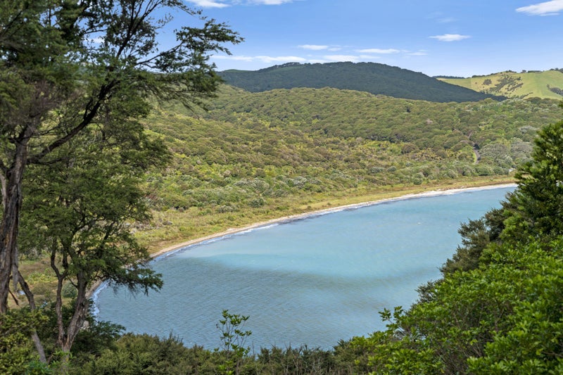 24 Bella Vista Road, Omiha, Waiheke Island - Carousel 2