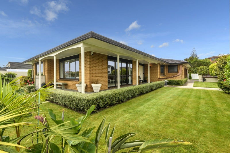 1 Ivy Place, Matua, Tauranga - Carousel 1