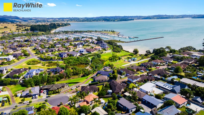 24 Toomer Place, Beachlands, Auckland - Carousel 35