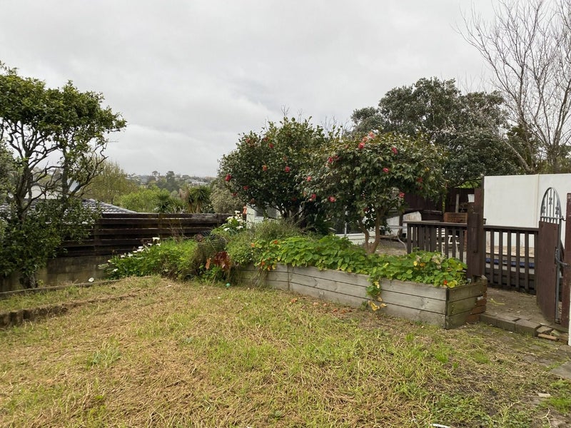 81 Weatherly Road, Torbay, Auckland - Carousel 9