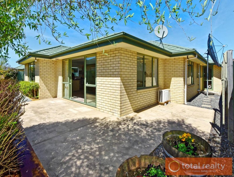 3A Hurricane Way, Wigram, Christchurch - Carousel 1