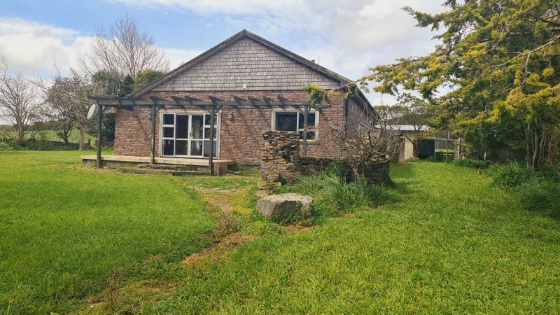 150 Kendalls Line, Linton, Palmerston North - Carousel 2