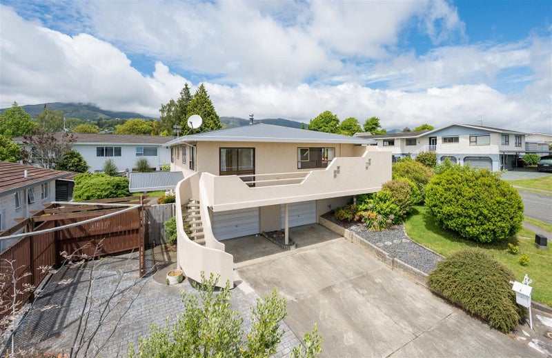 2 Porritt Place, Stoke, Nelson - Carousel 1