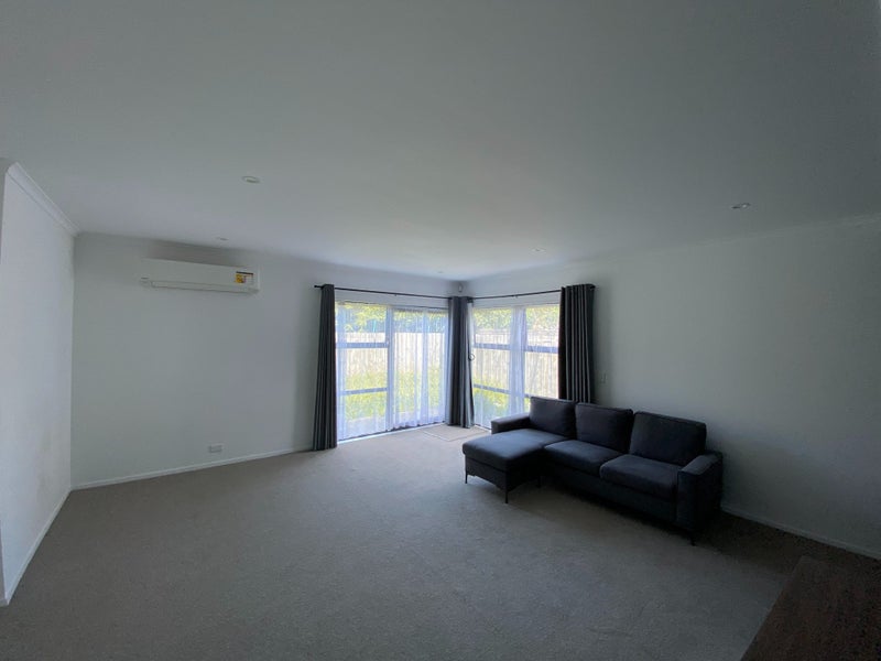 10 Kitea Place, Mangere, Auckland - Carousel 2