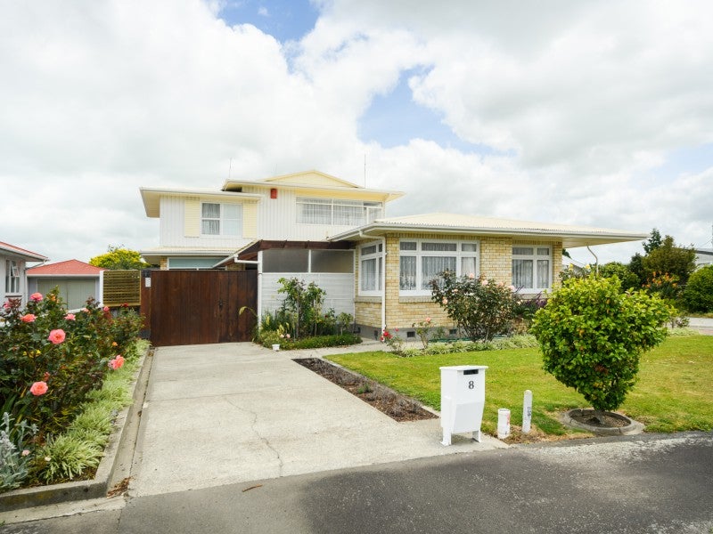8 Forbury Avenue, Takaro, Palmerston North - Carousel 1
