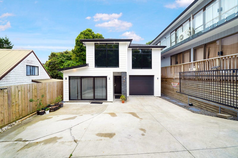 36A Redoubt Road, Goodwood Heights, Auckland - Carousel 1
