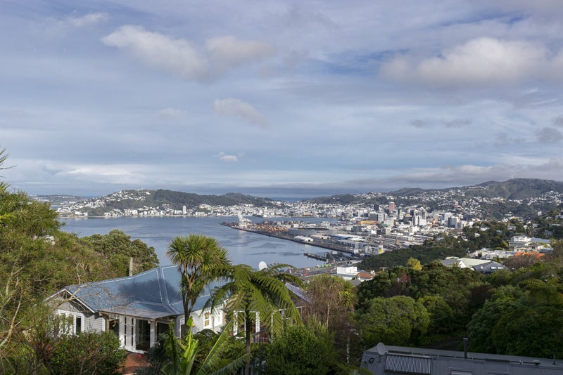 2/93A Jubilee Road, Khandallah, Wellington - Carousel 1