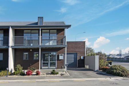 2 Rochdale Way, Stoke, Nelson - Carousel 12