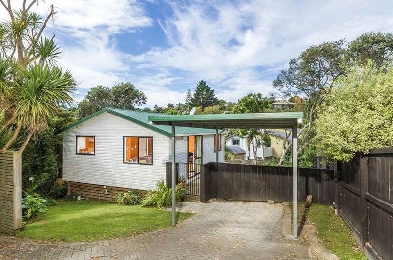 42A Matipo Road, Mairangi Bay, Auckland - Carousel 1