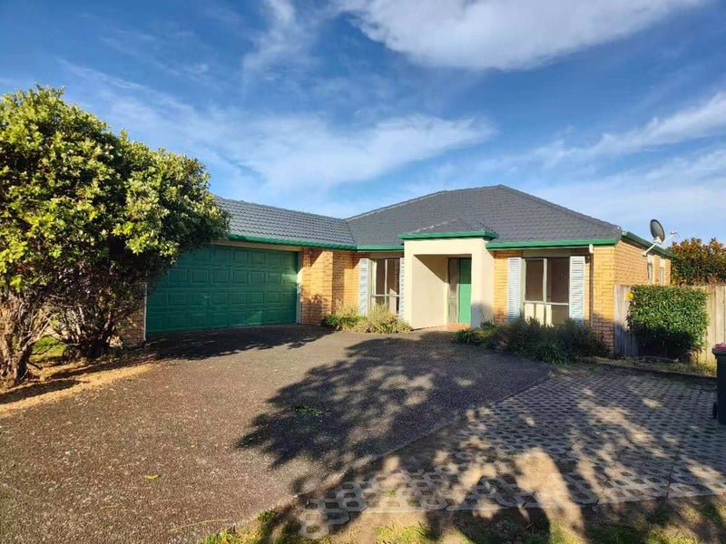 203 Kilkenny Drive, East Tamaki Heights, Auckland - Carousel 1