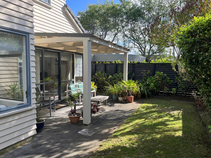 2/34 Melanesia Road, Kohimarama, Auckland - Carousel 1