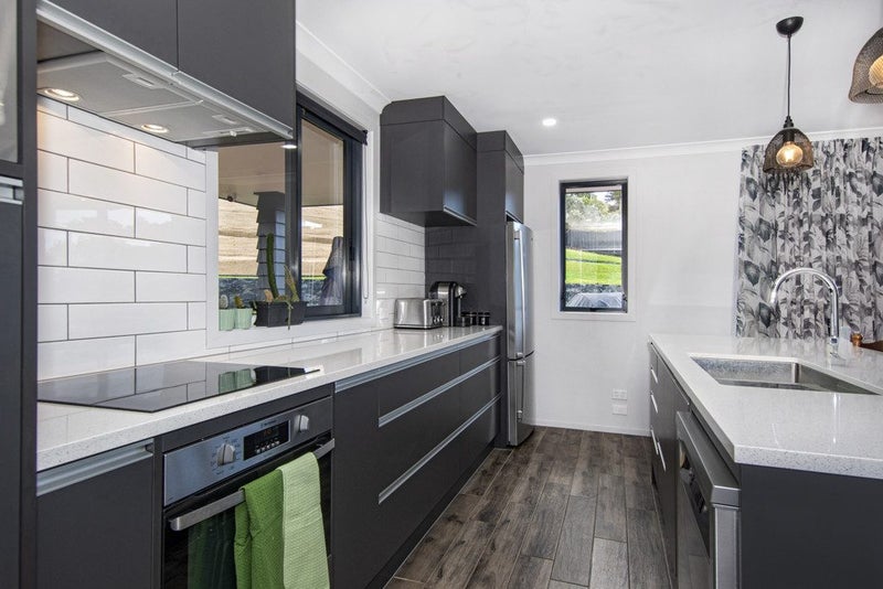 23 Melody Lane, Horahora, Whangarei - Carousel 1