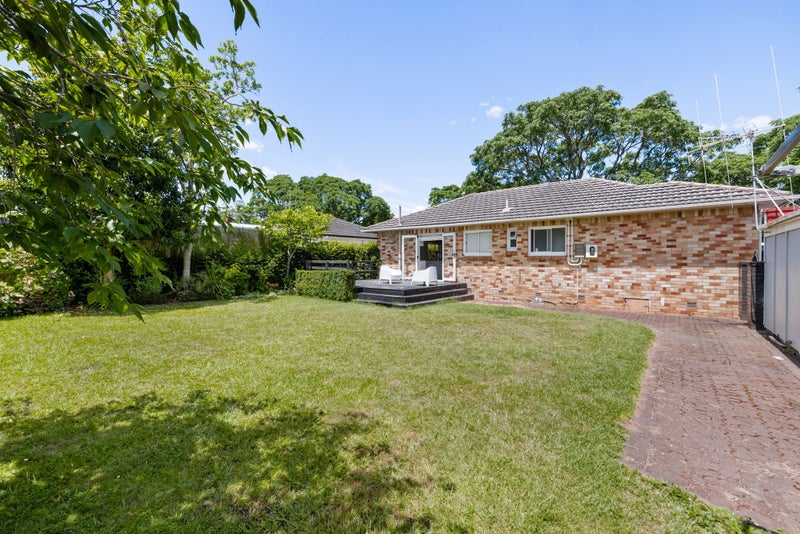 71 Brookfield Street, Hamilton East, Hamilton - Carousel 19