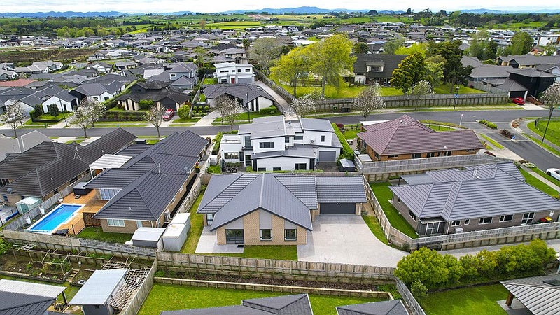 21 Northbrook Glen, Flagstaff, Hamilton - Carousel 25