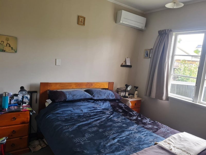 1 Truro Road, Sandringham, Auckland - Carousel 7