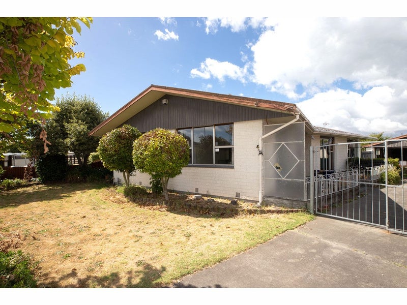 24 Palmers Road, New Brighton, Christchurch - Carousel 1