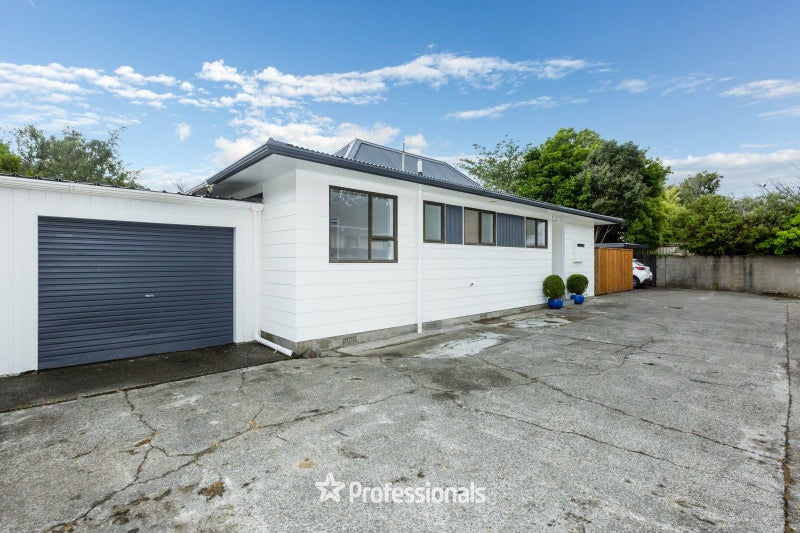 12B Beryl Grove, Birchville, Upper Hutt - Carousel 2
