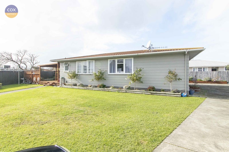 12 Wallis Place, Onekawa, Napier - Carousel 1