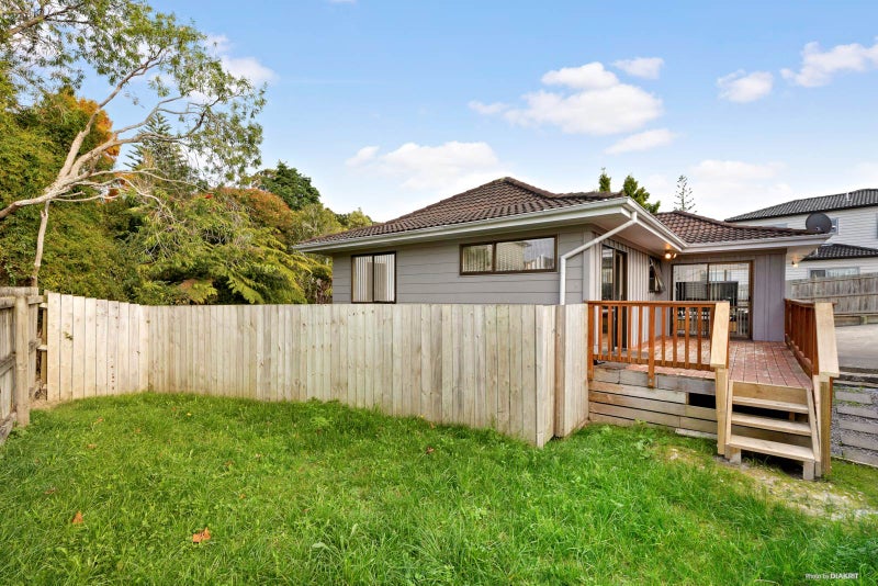 26 Oriana Avenue, Lynfield, Auckland - Carousel 1