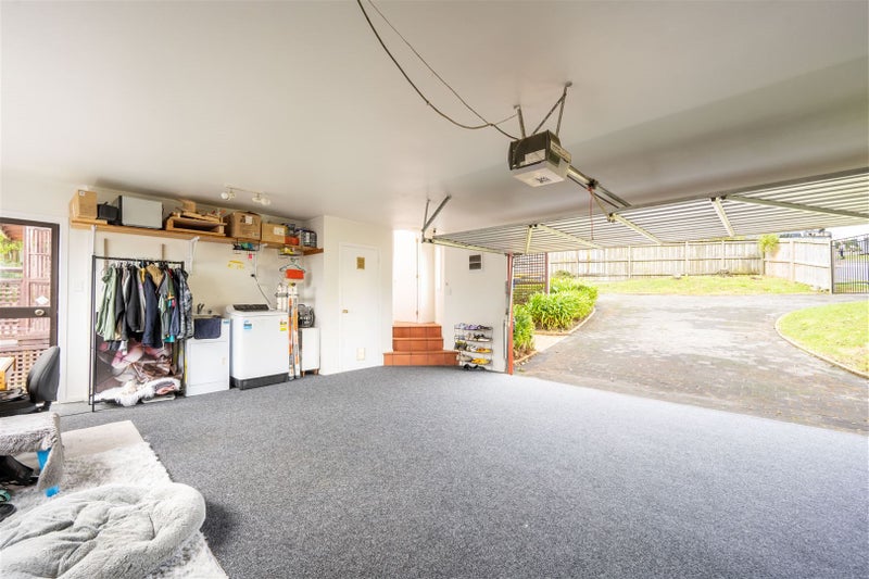 17 Unsworth Drive, Unsworth Heights, Auckland - Carousel 26