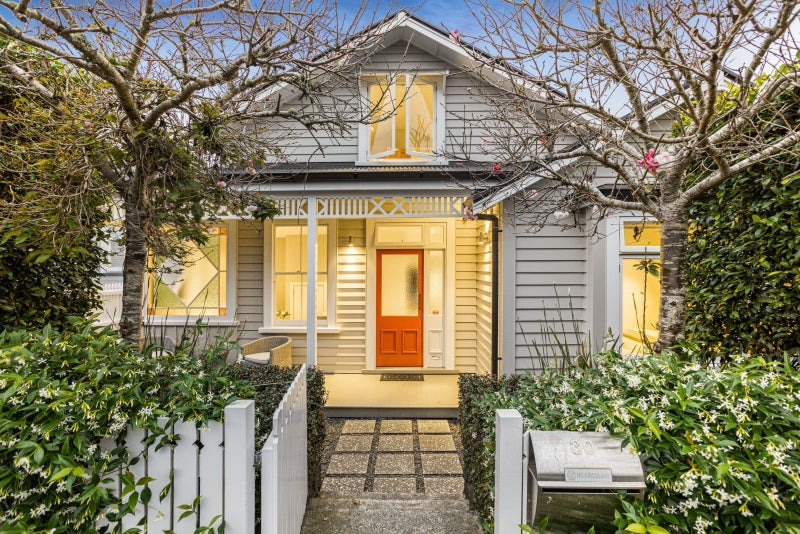 30 Church Street, Devonport, Auckland - Carousel 1