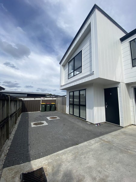 74E Miller Road, Mangere Bridge, Auckland - Carousel 2