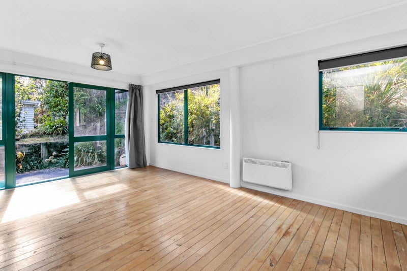 3 Don Croot Street, Morningside, Auckland - Carousel 2