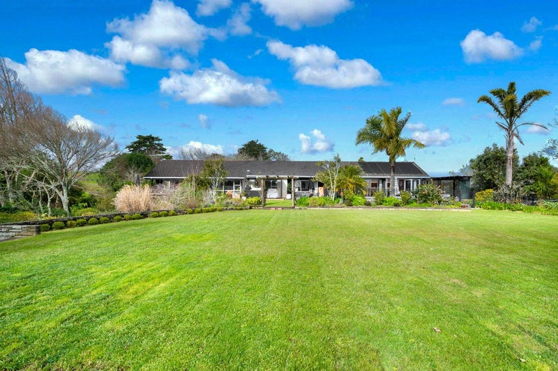 296 Taupaki Road, Henderson - Carousel 1