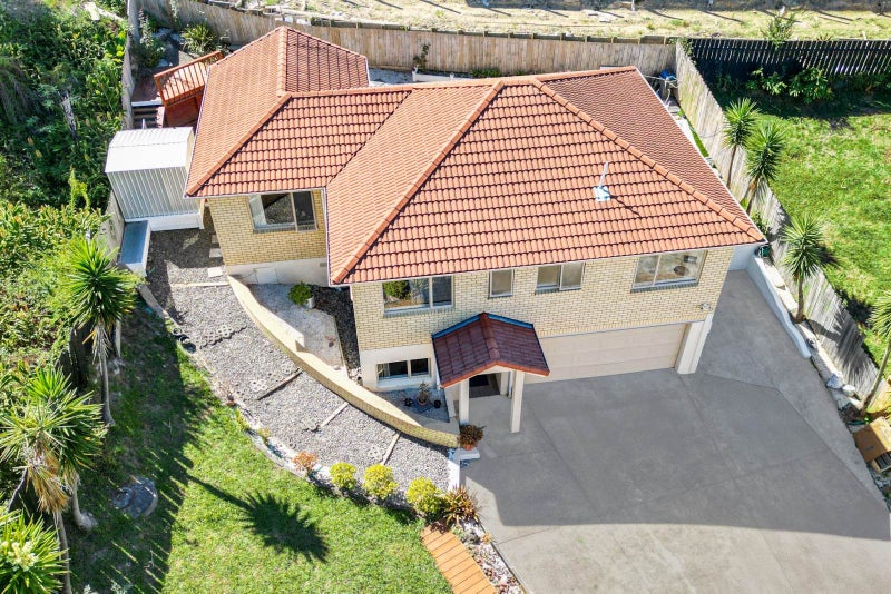 19A Glenfinn Place, Massey, Auckland - Carousel 2