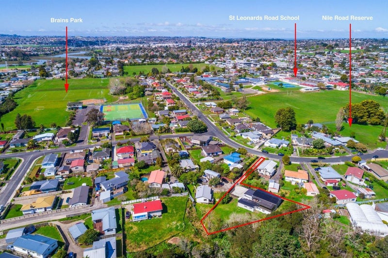 35 Nile Road, Kelston, Auckland - Carousel 2