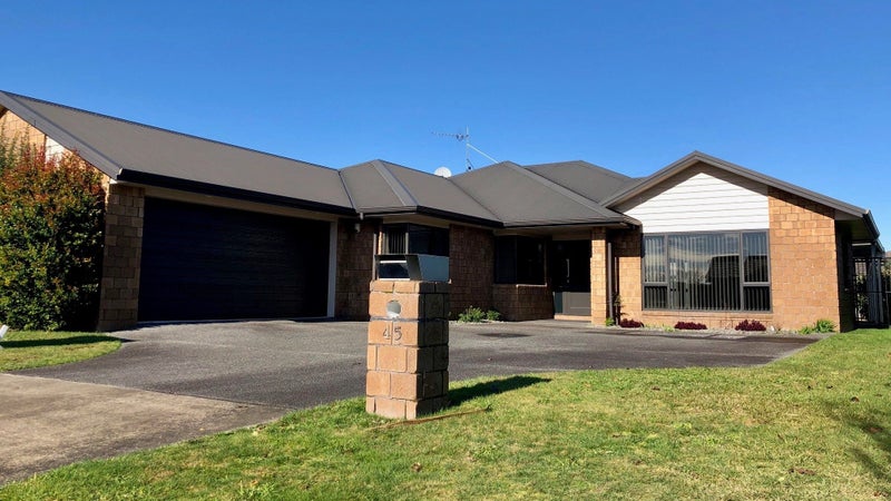 45 Aquila Crescent, Rototuna North, Hamilton - Carousel 1