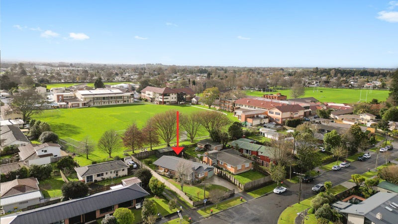 15 Casper Street, Fairfield, Hamilton - Carousel 2