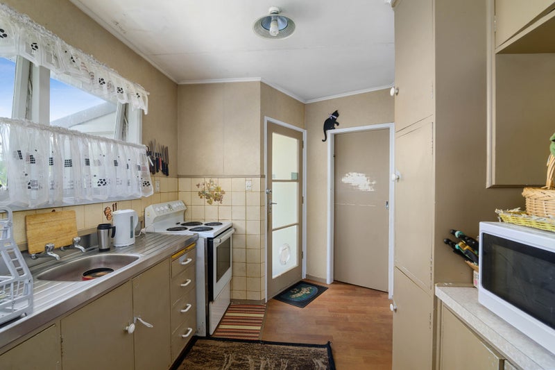 5 Alison Street, Mangakakahi, Rotorua - Carousel 2