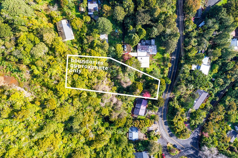 898 West Coast Road, Waiatarua, Auckland - Carousel 2