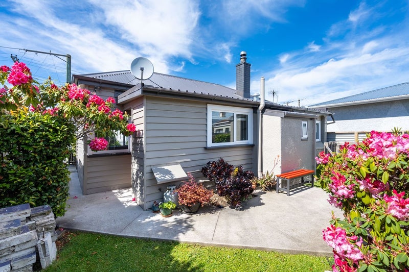 6 Nicholson Street, Forbury, Dunedin - Carousel 2