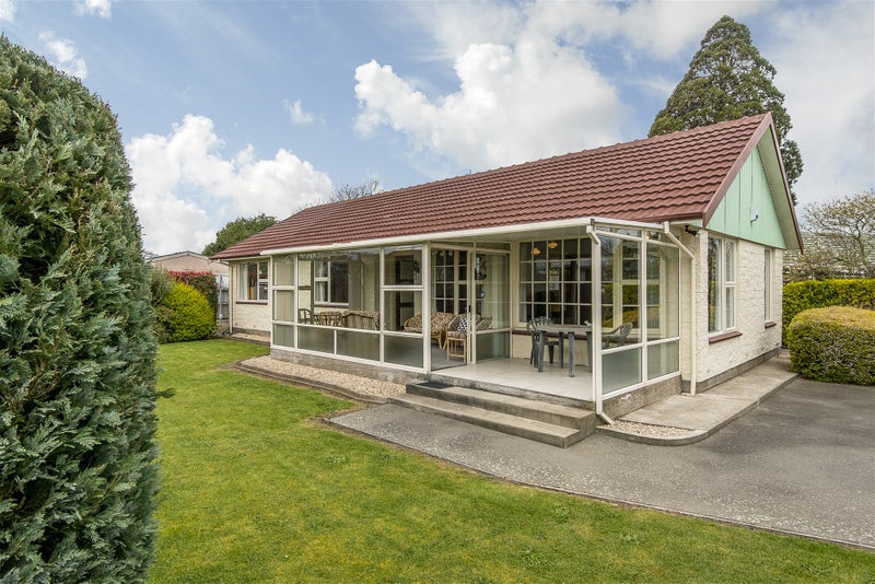 12 Springmead Place, Hornby, Christchurch - Carousel 1
