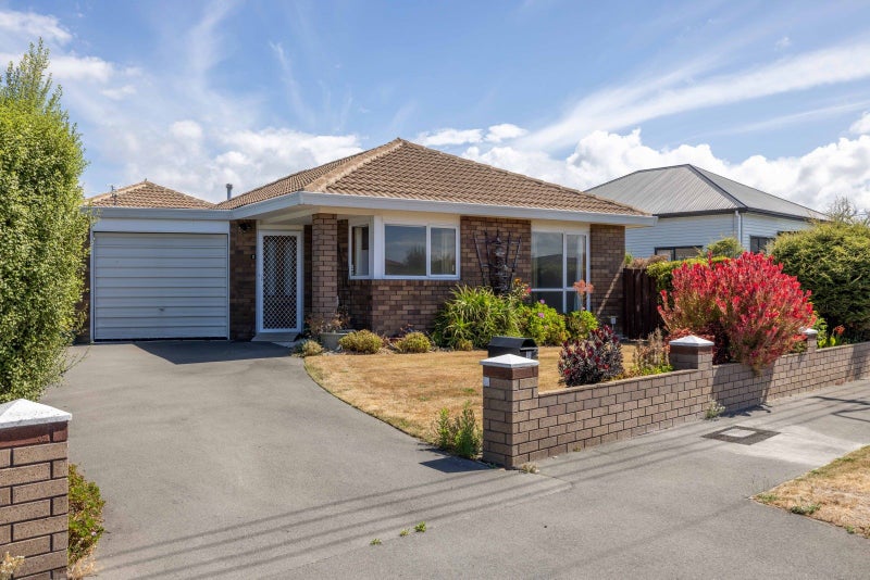 2 Vivian Street, Burwood, Christchurch - Carousel 1