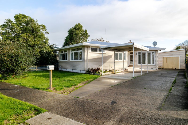 8 Lancaster Street, Highbury, Palmerston North - Carousel 24