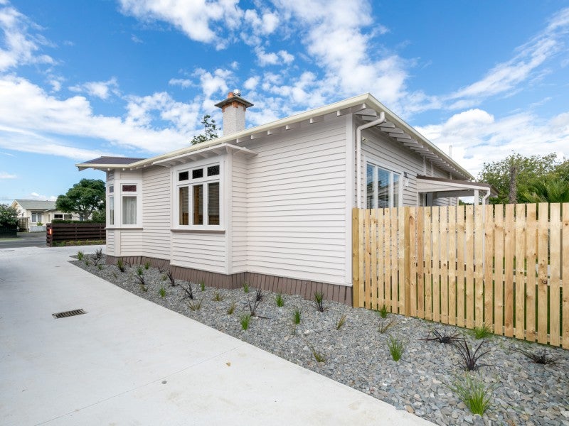 939 Heaphy Terrace, Fairfield, Hamilton - Carousel 24