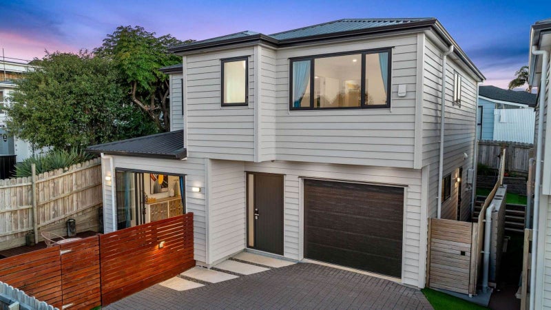 138D Moore Street, Howick, Auckland - Carousel 2