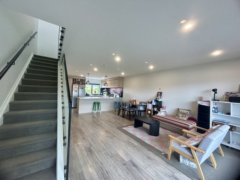 6/864 Mount Eden Road, Three Kings, Auckland - Carousel 2