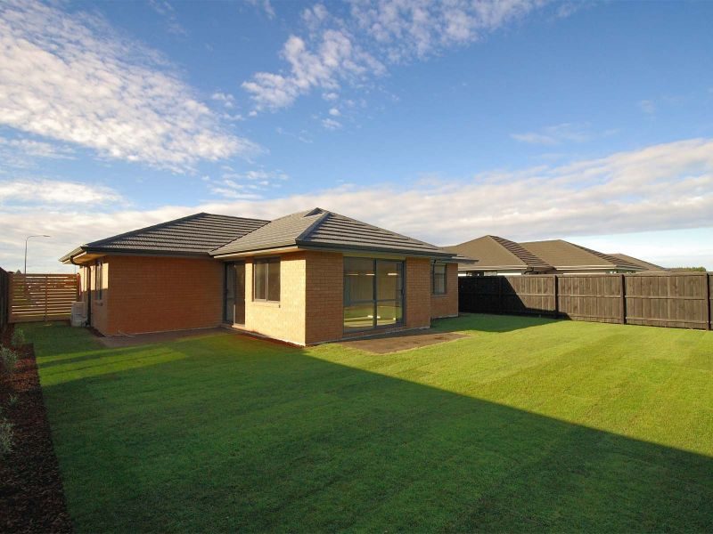 8 Charlbury Drive, Rolleston, Rolleston - Carousel 2